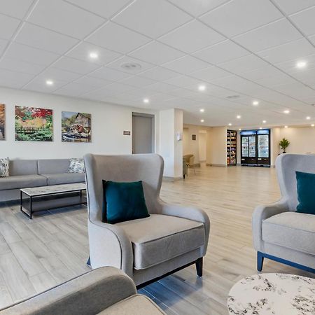 Comfort Inn & Suites Beaver Dam Buitenkant foto