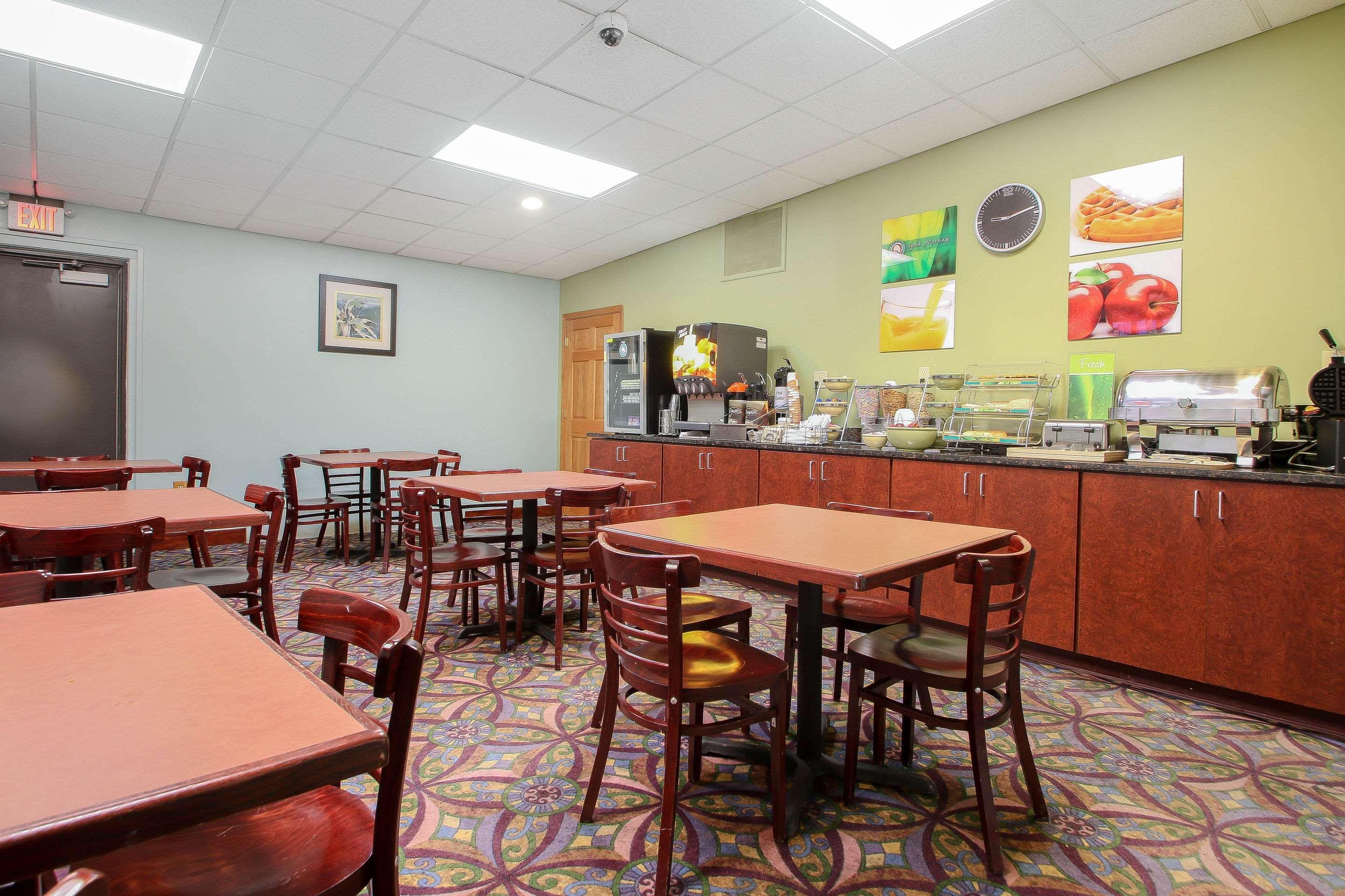 Comfort Inn & Suites Beaver Dam Buitenkant foto