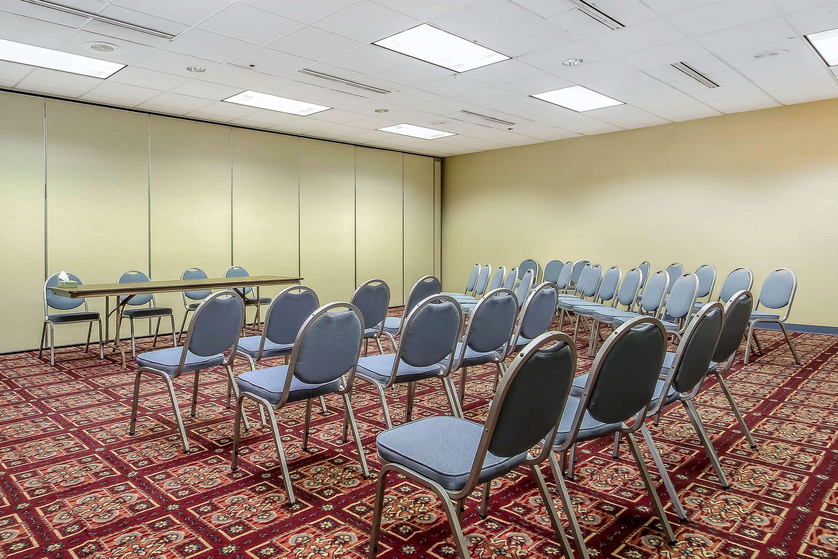 Comfort Inn & Suites Beaver Dam Buitenkant foto