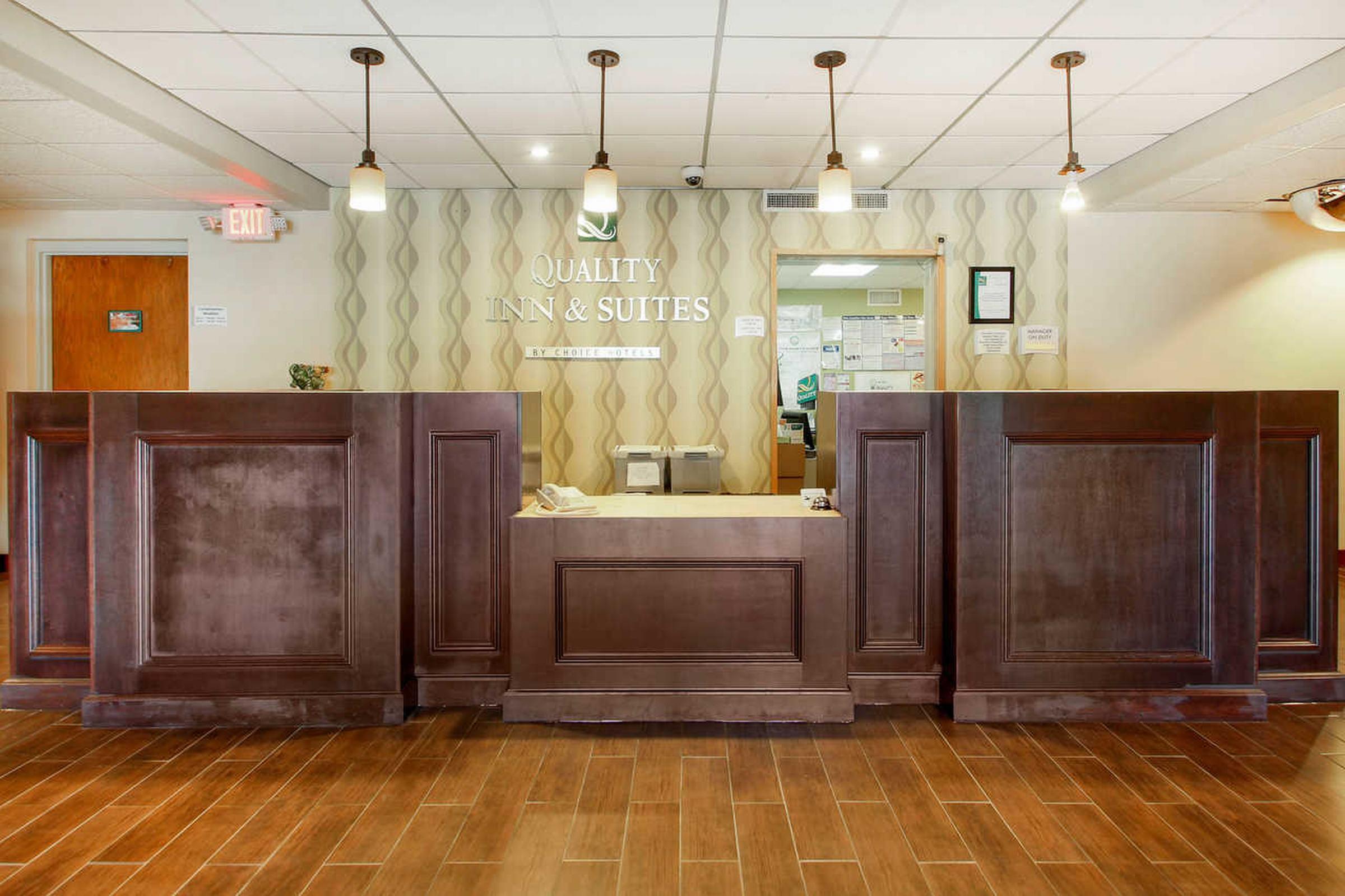 Comfort Inn & Suites Beaver Dam Buitenkant foto