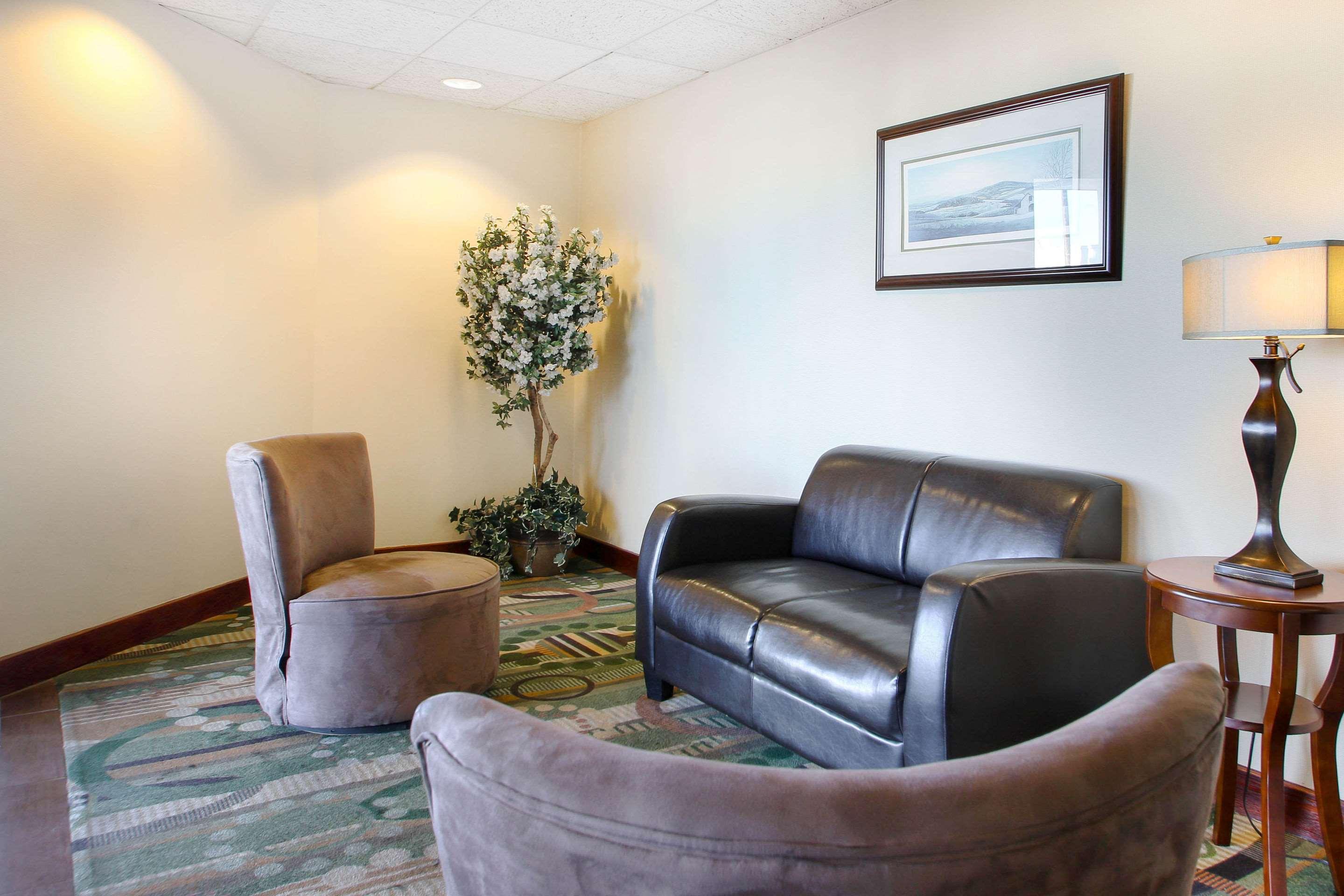 Comfort Inn & Suites Beaver Dam Buitenkant foto