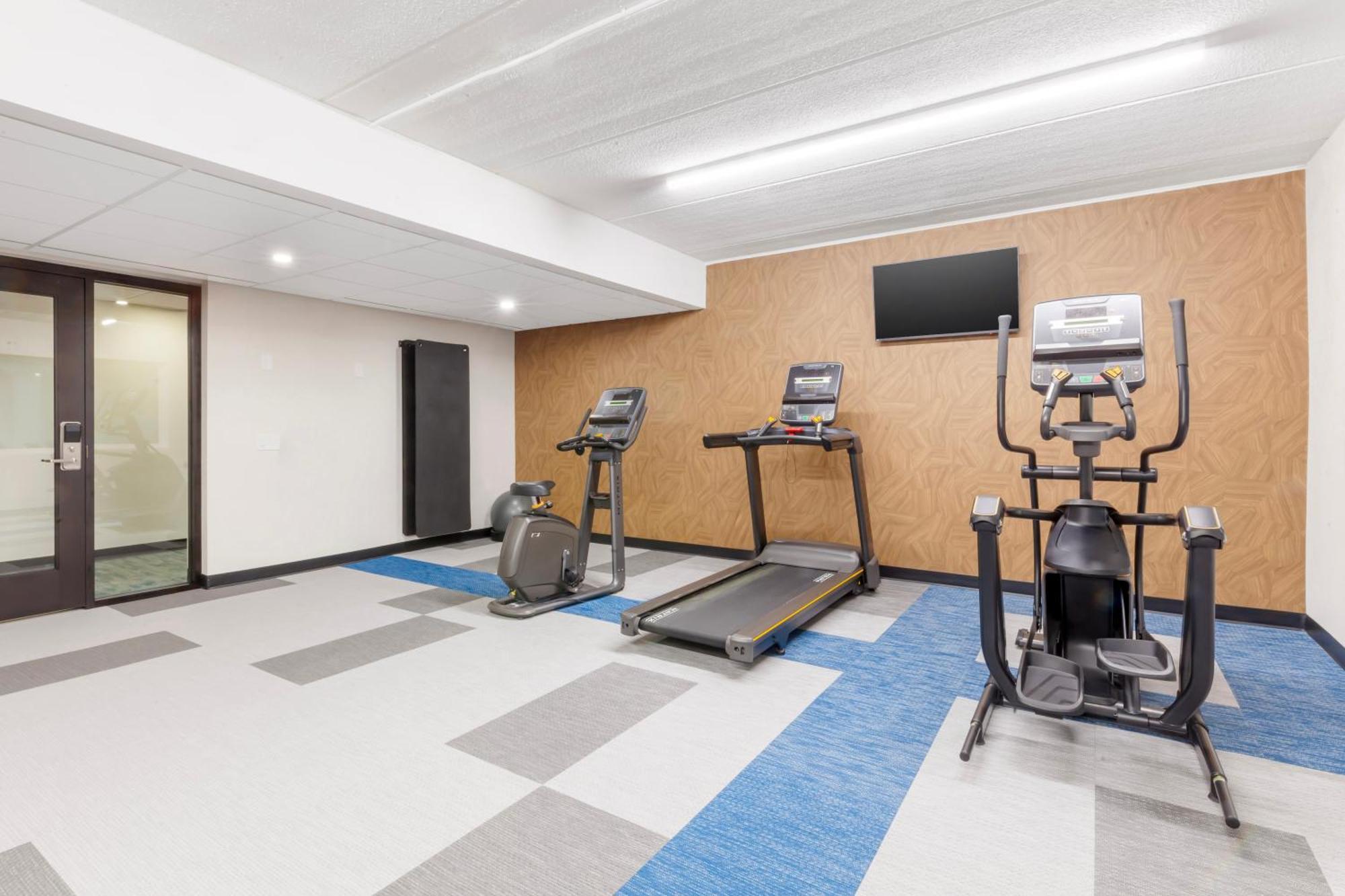 Comfort Inn & Suites Beaver Dam Buitenkant foto