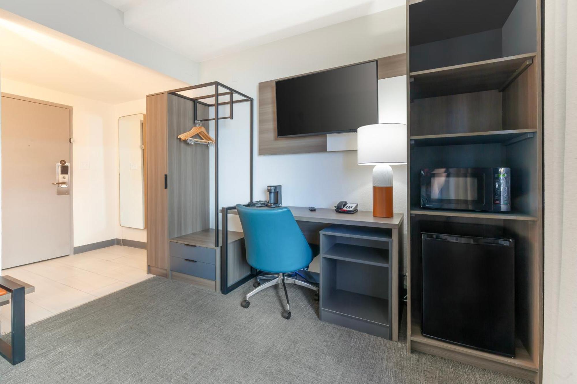 Comfort Inn & Suites Beaver Dam Buitenkant foto